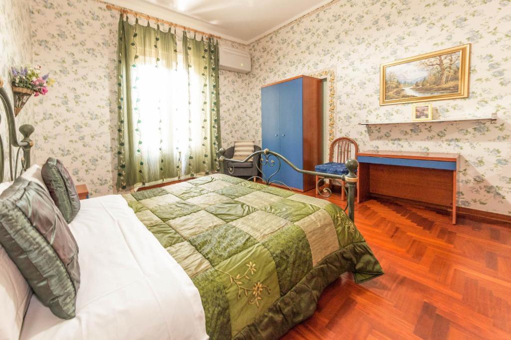 Acomodação com café da manhã  B&B Smart